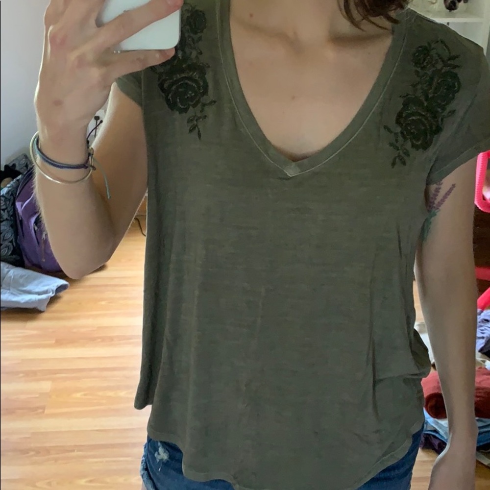 Green embroidered  v neck